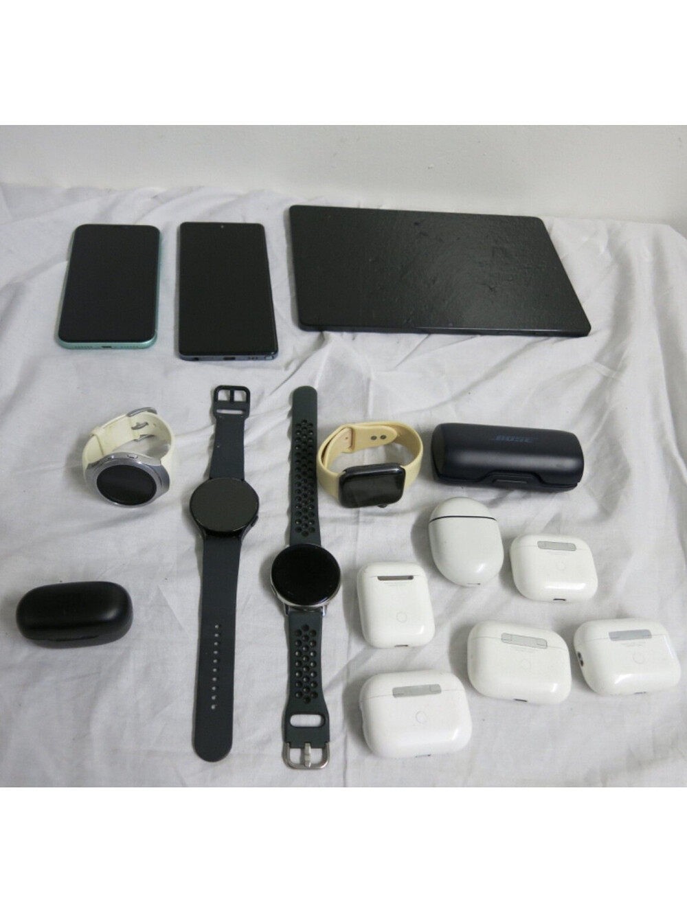 Bose JBL Google earbuds Apple iwatch Samsung tablet iPhone electronics lot READ